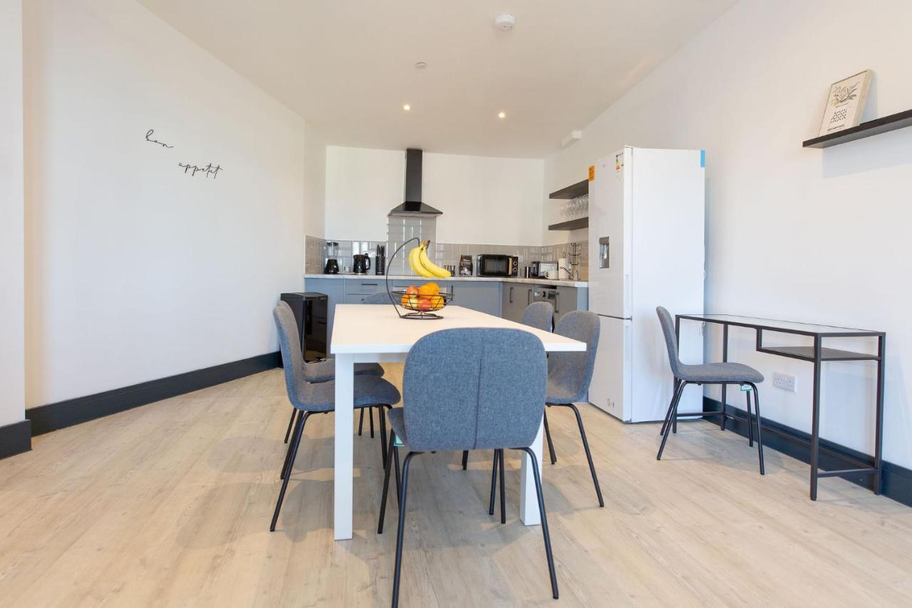 The Kingsway- 2 Bedroom Central Swansea Apartments By Stayright ภายนอก รูปภาพ