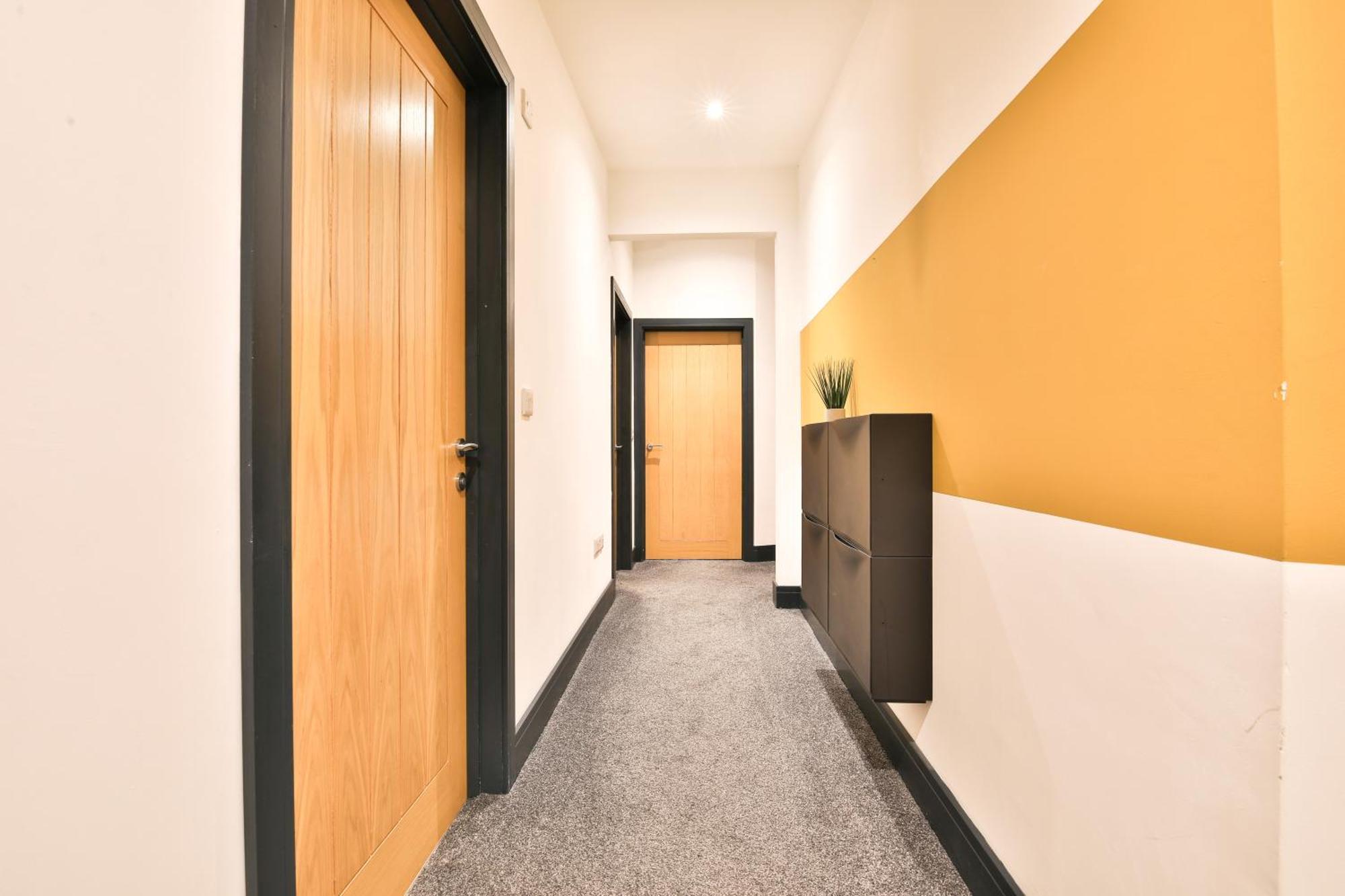 The Kingsway- 2 Bedroom Central Swansea Apartments By Stayright ภายนอก รูปภาพ